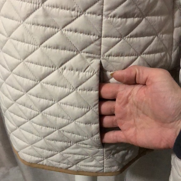 Gorgeous NWOT LANDS’ END Prima Loft Pull Over-S 6-8) Light Stone/Tan Trim-Snaps - Picture 4 of 17